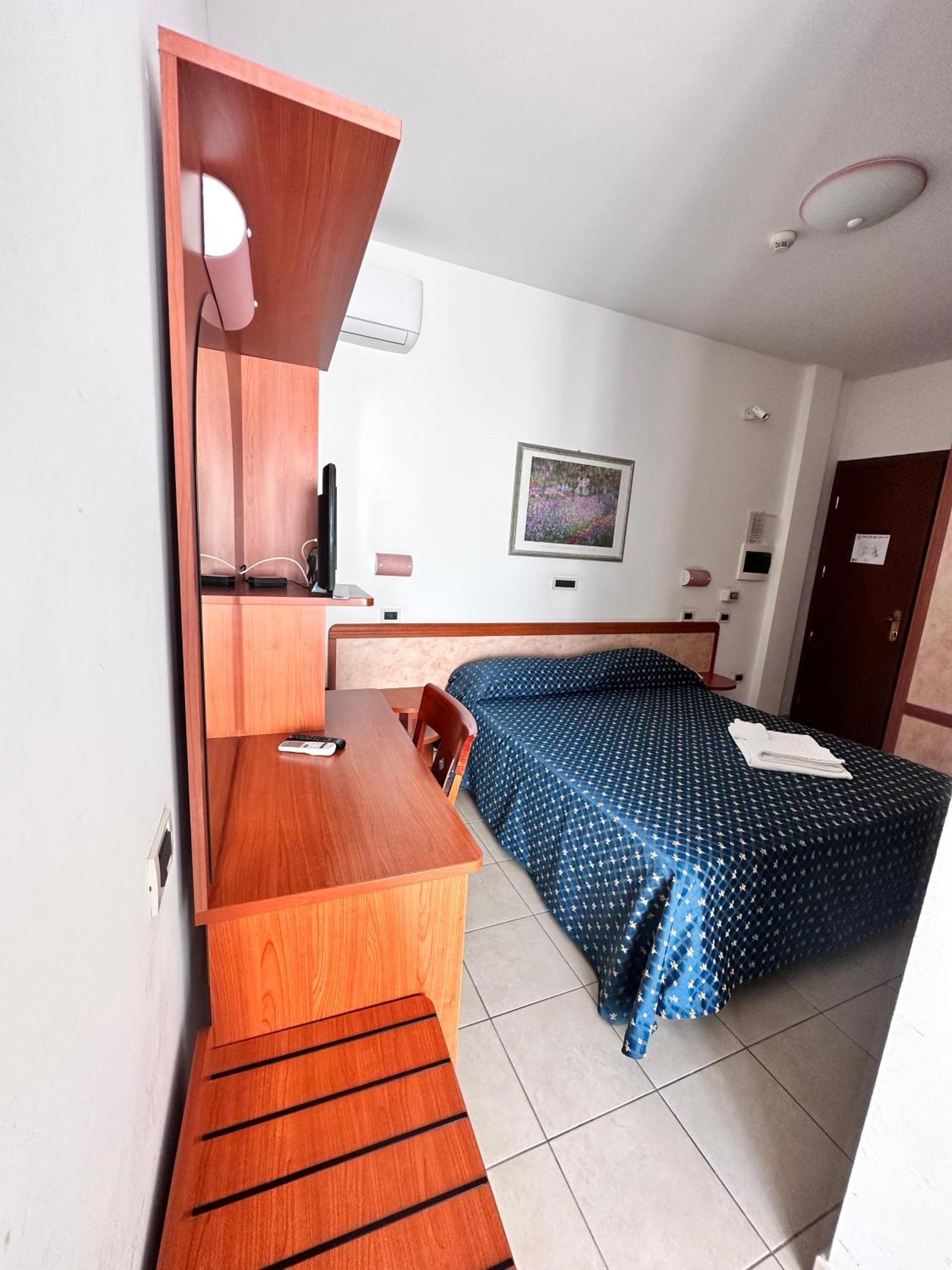 Hotel Holiday Martinsicuro Room photo